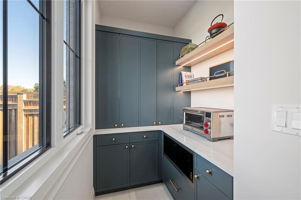 239 Foxborough Place Property Photo 14