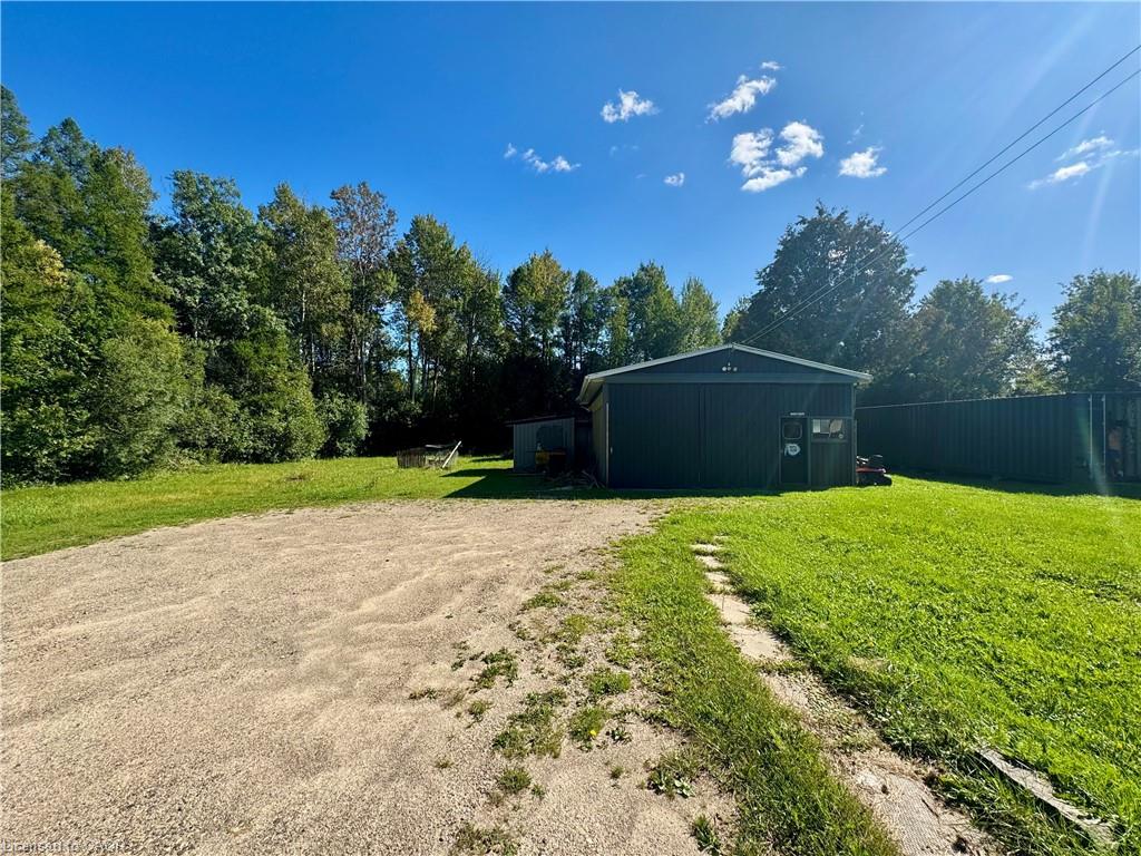 6587 Ellis Road E Property Photo 5