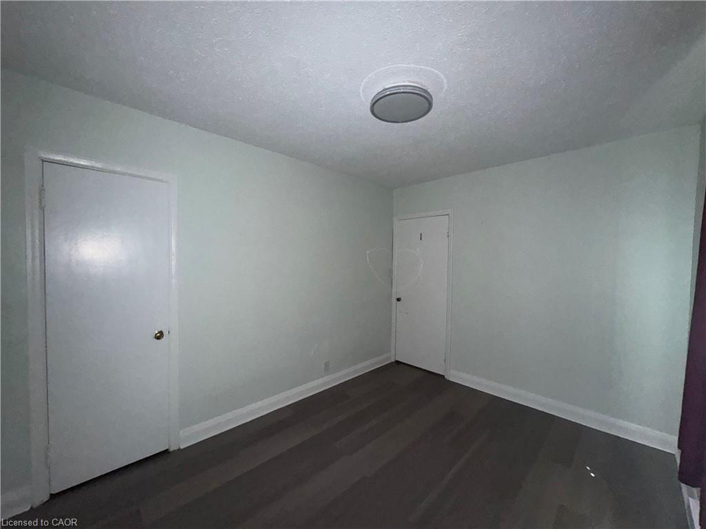 6587 Ellis Road E Property Photo 12