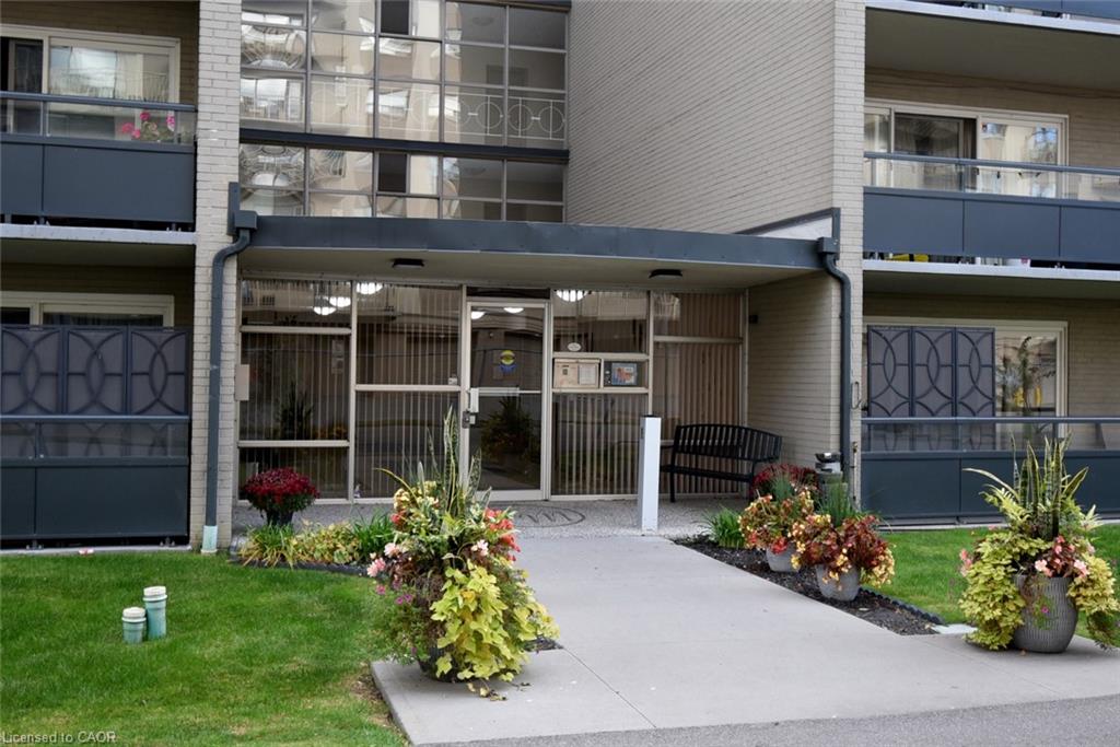 404-510 Queenston Road Property Photo 3