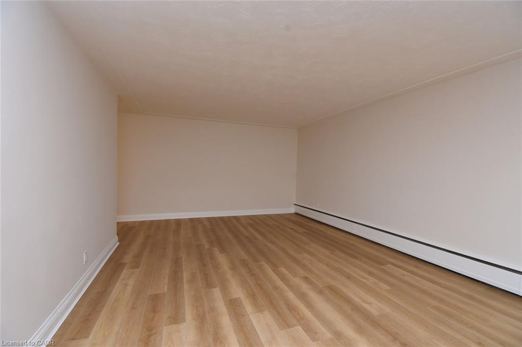 404-510 Queenston Road Property Photo 6