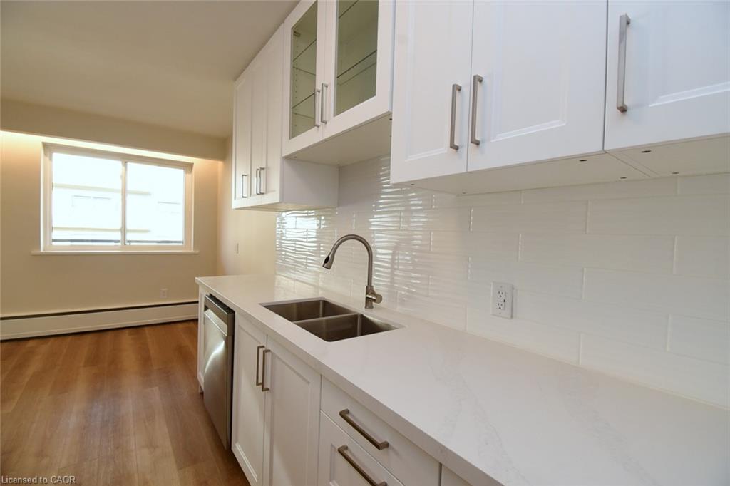 404-510 Queenston Road Property Photo 8