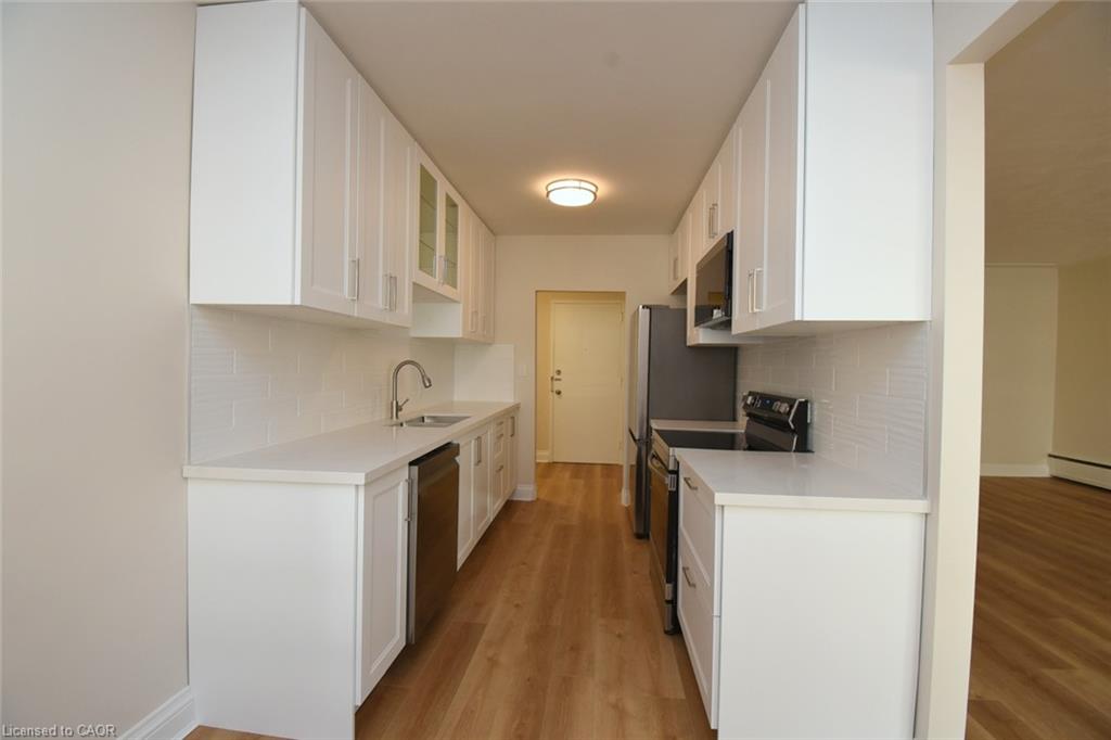 404-510 Queenston Road Property Photo 11