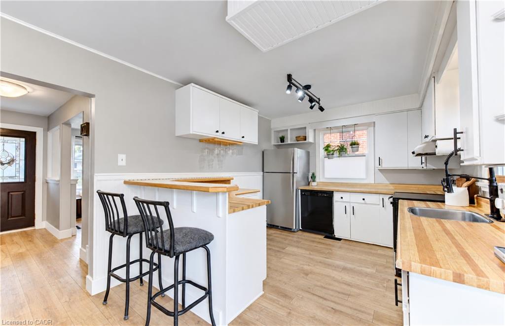 68 Cambridge Avenue Property Photo 9