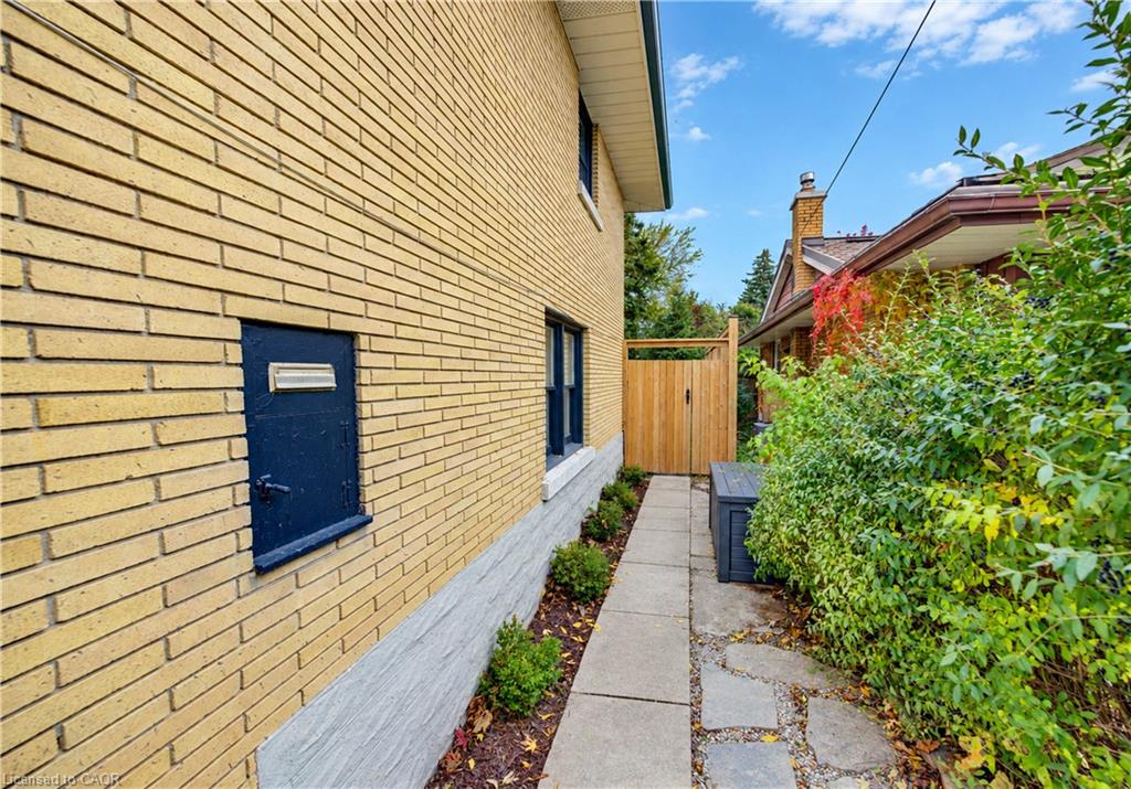68 Cambridge Avenue Property Photo 36