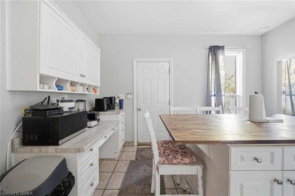 97 Queen Street Property Photo 11