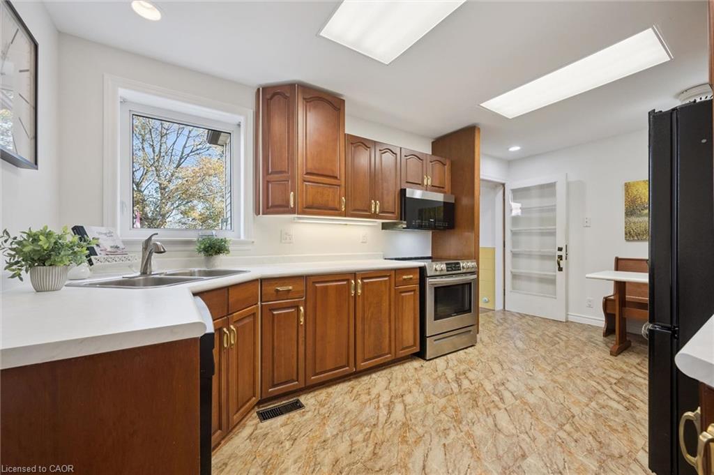 70 Simeon Street Property Photo 14