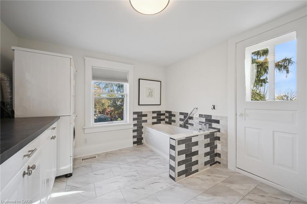 70 Simeon Street Property Photo 22