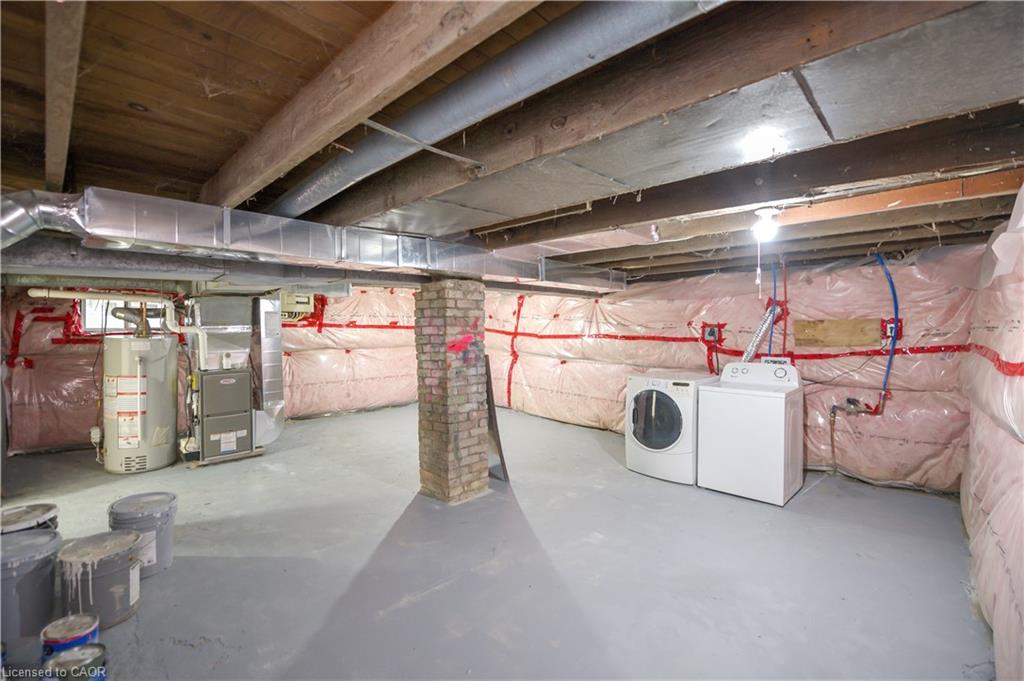 256 Rosslyn Avenue N Property Photo 40