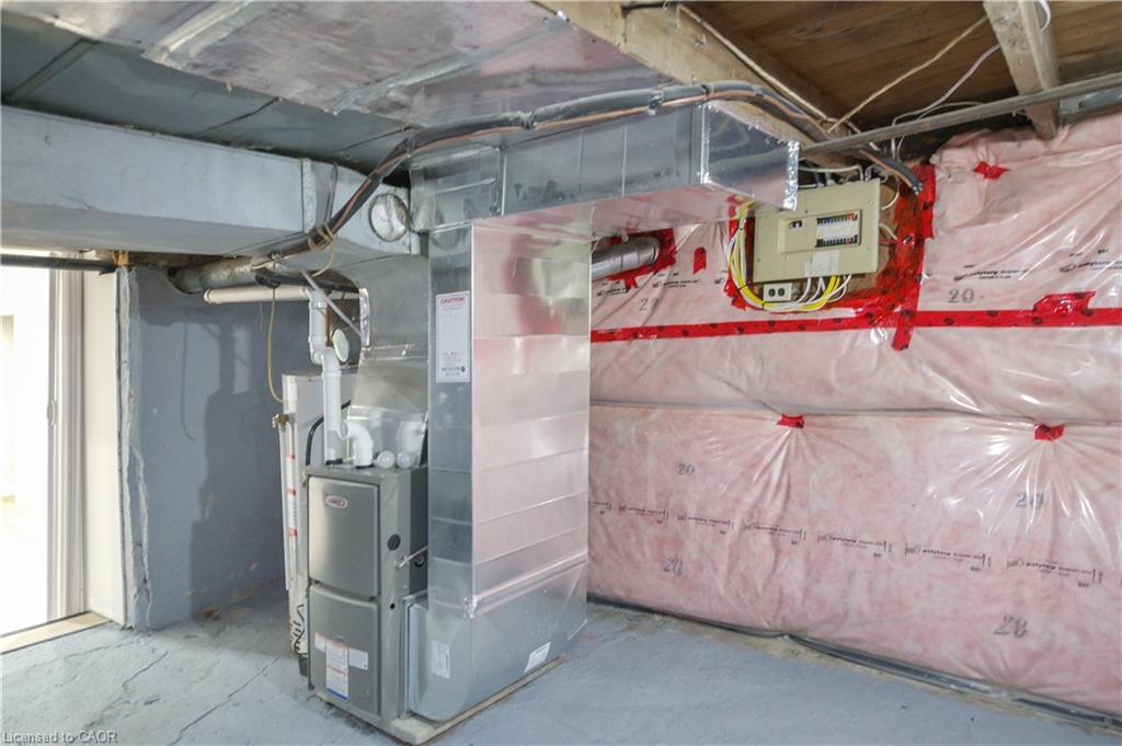 256 Rosslyn Avenue N Property Photo 42