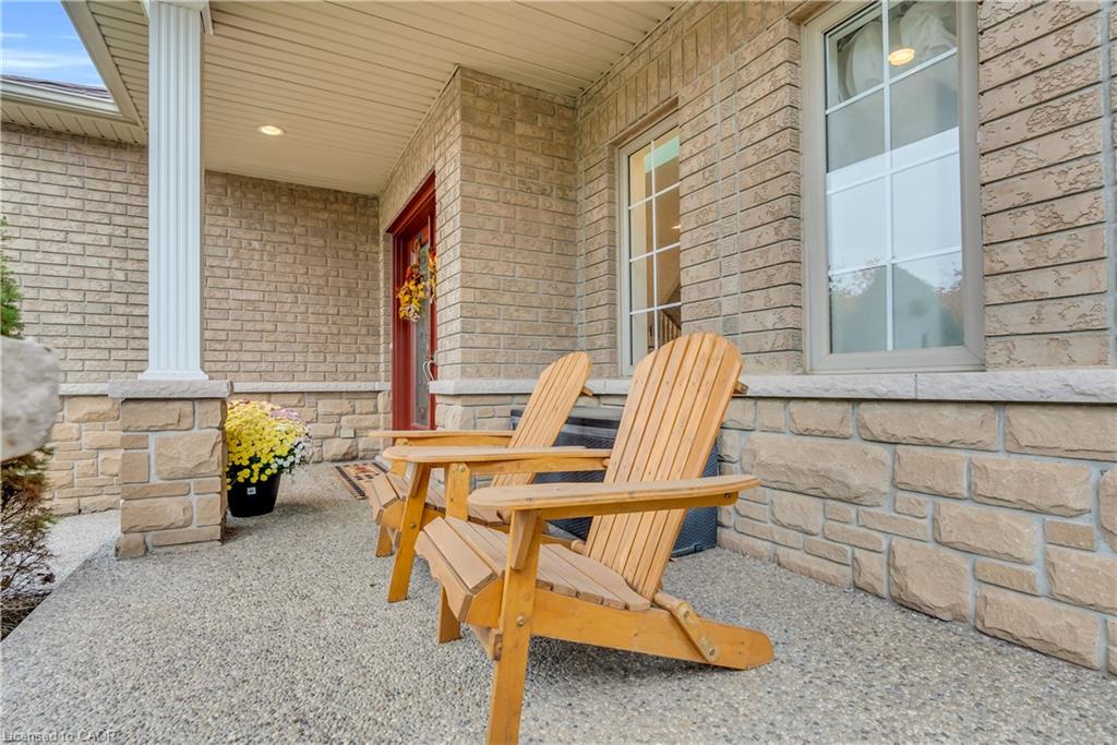 186 Southbrook Drive Property Photo 11