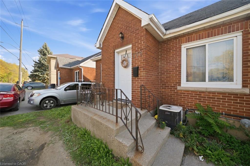 259 West Street Property Photo 1