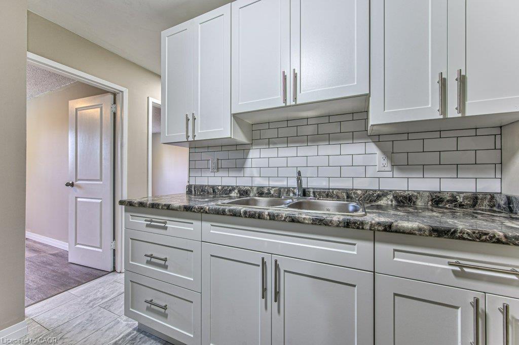 16-267 Clyde Road Property Photo 10