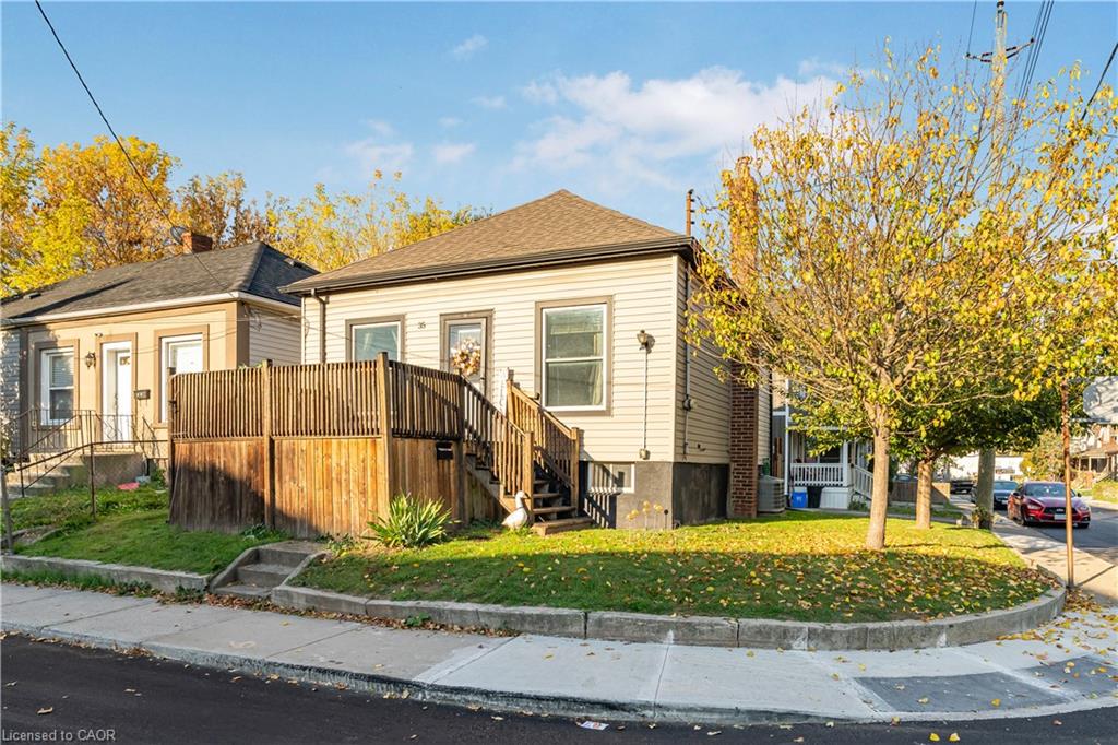 35 Douglas Avenue Property Photo 1