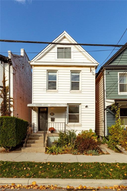 185 Caroline Street N Property Photo 1
