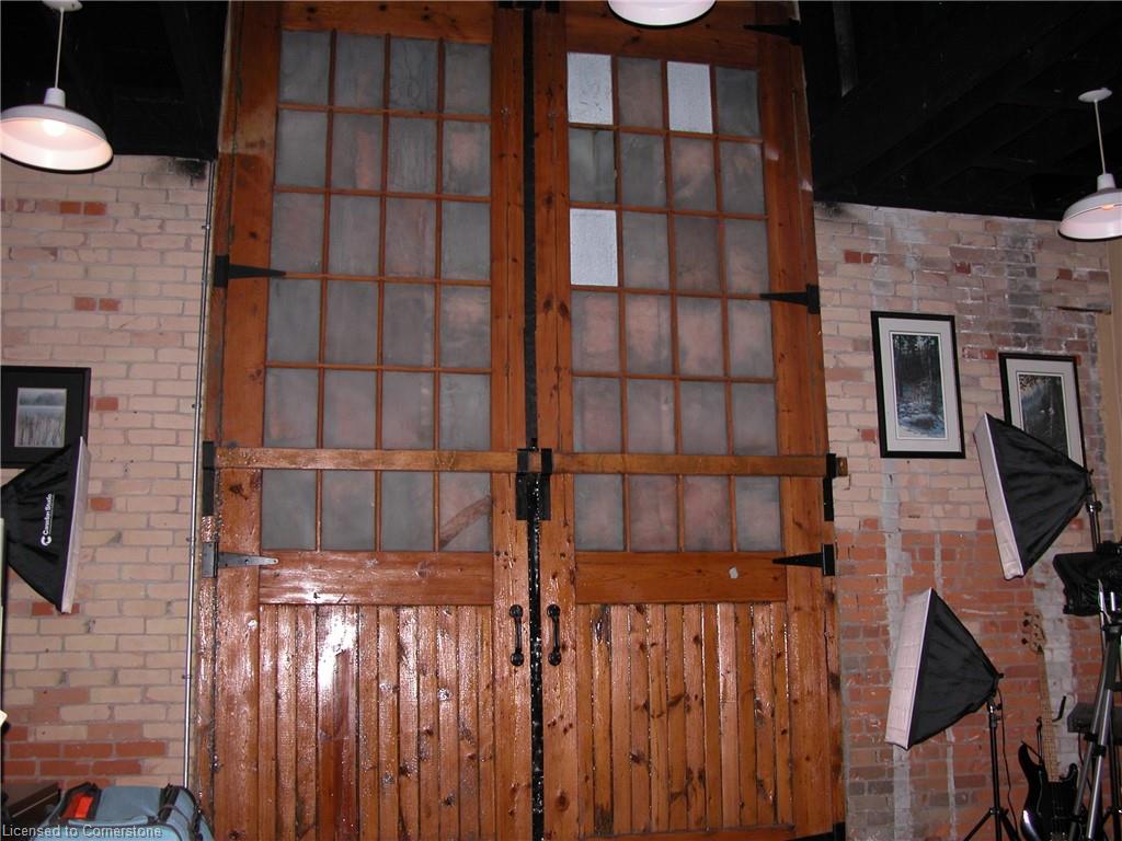 12 Ferguson Avenue N Property Photo 3