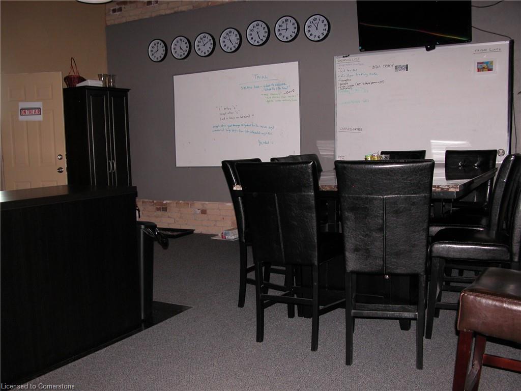 12 Ferguson Avenue N Property Photo 4