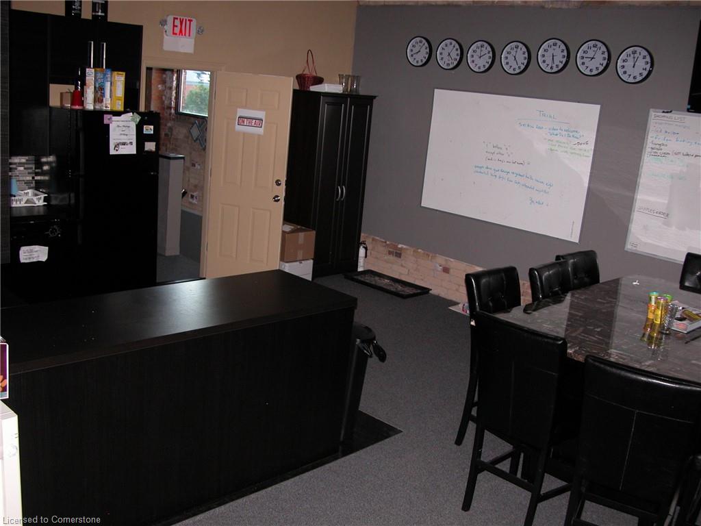 12 Ferguson Avenue N Property Photo 8