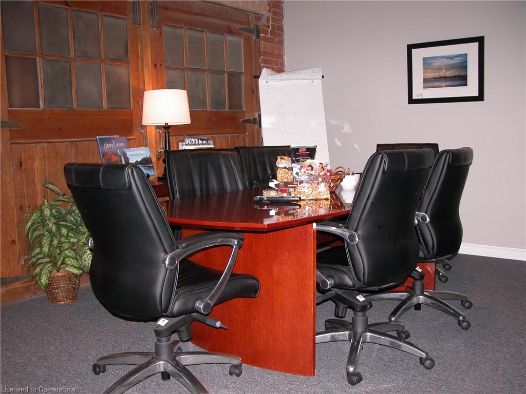 12 Ferguson Avenue N Property Photo 15
