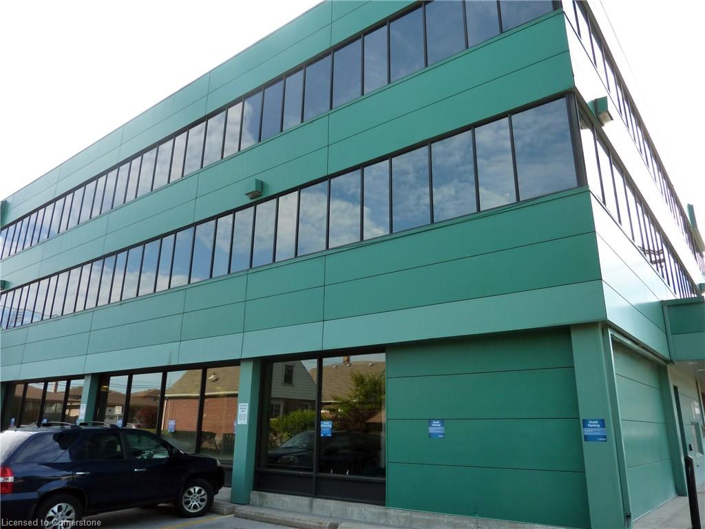 2a-688 Queensdale Avenue E Property Photo