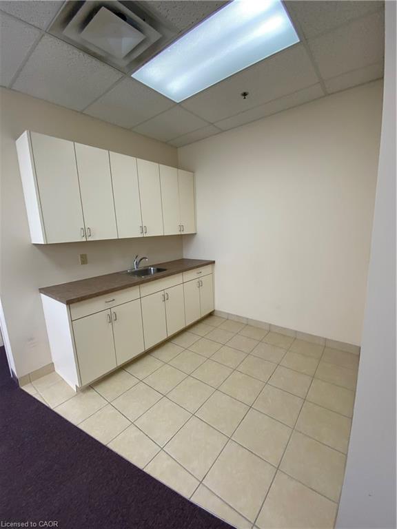 204-1377 Cormorant Road Property Photo 6