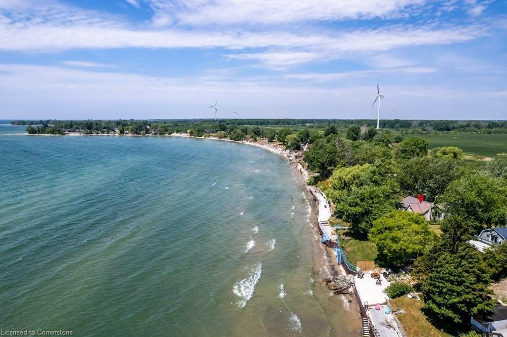 2592 Lakeshore Road Property Photo 10