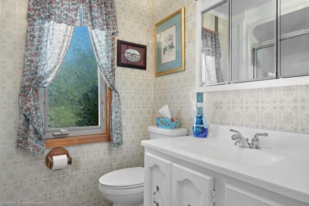 2592 Lakeshore Road Property Photo 24