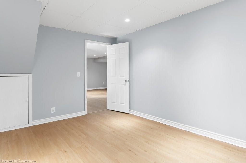 2592 Lakeshore Road Property Photo 31