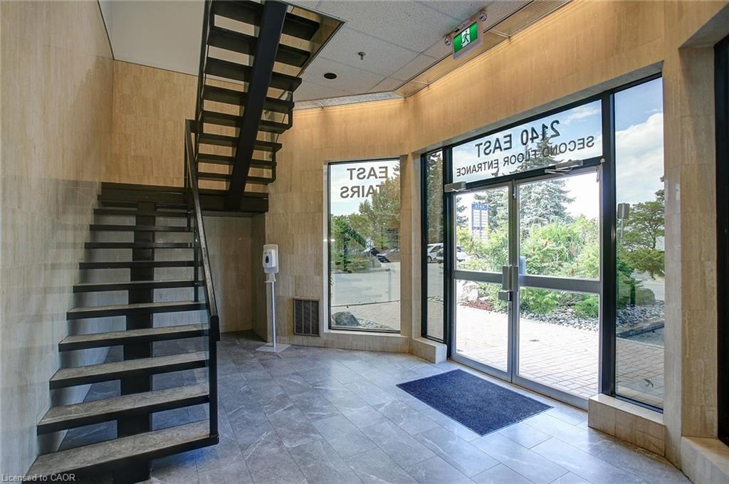 211-2140 Winston Park Drive Property Photo 2