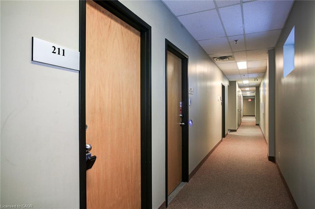 211-2140 Winston Park Drive Property Photo 3