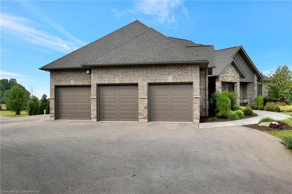 285794 Airport Road Property Photo 5