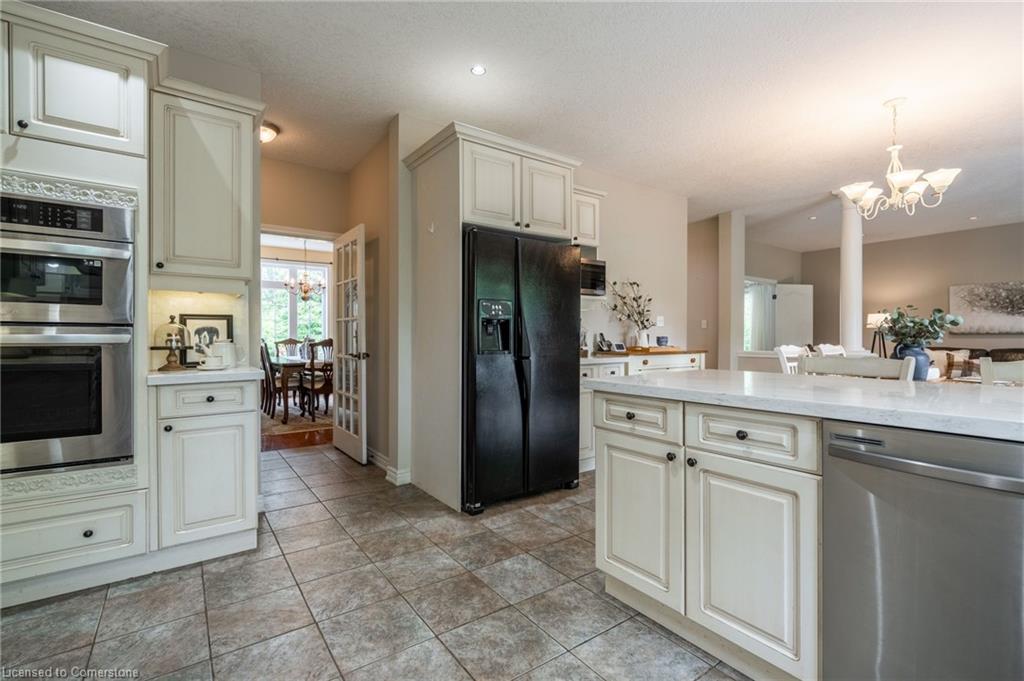 718 Rymal Road E Property Photo 13