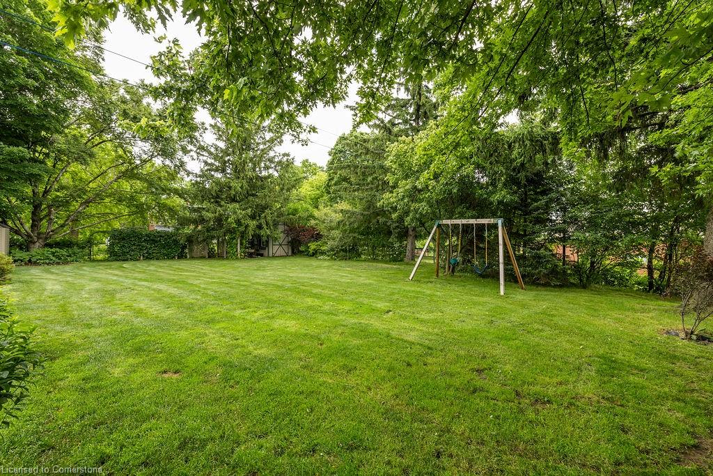 330 Ofield Road S Property Photo 12