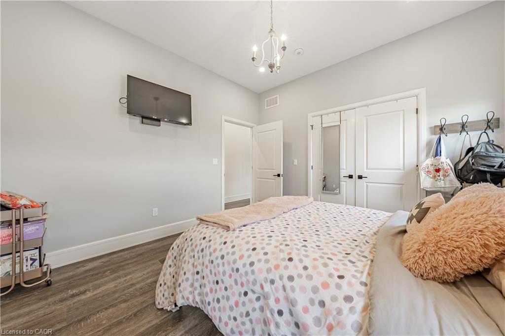 4 Middleport Road Property Photo 19