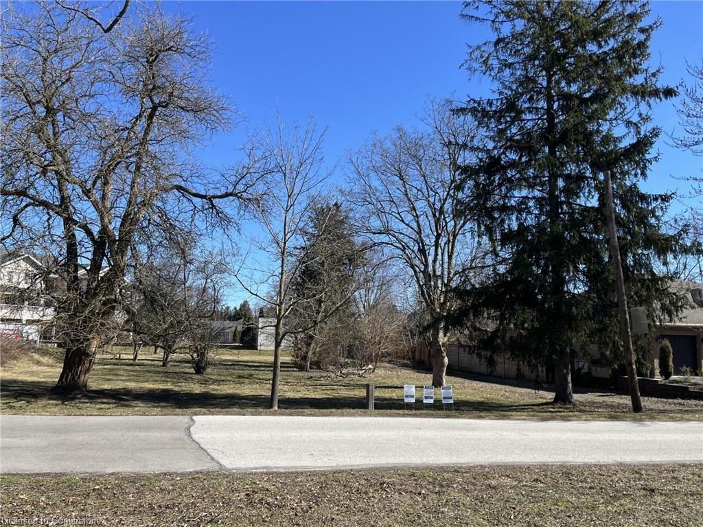 971 Unsworth Avenue Lot B Property Photo 1