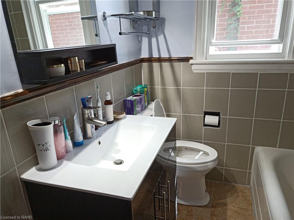 84 Arnold Street Property Photo 11