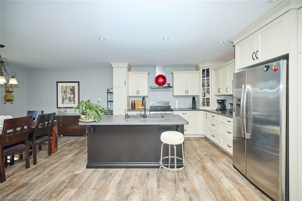 226 Woolverton Road Property Photo 13