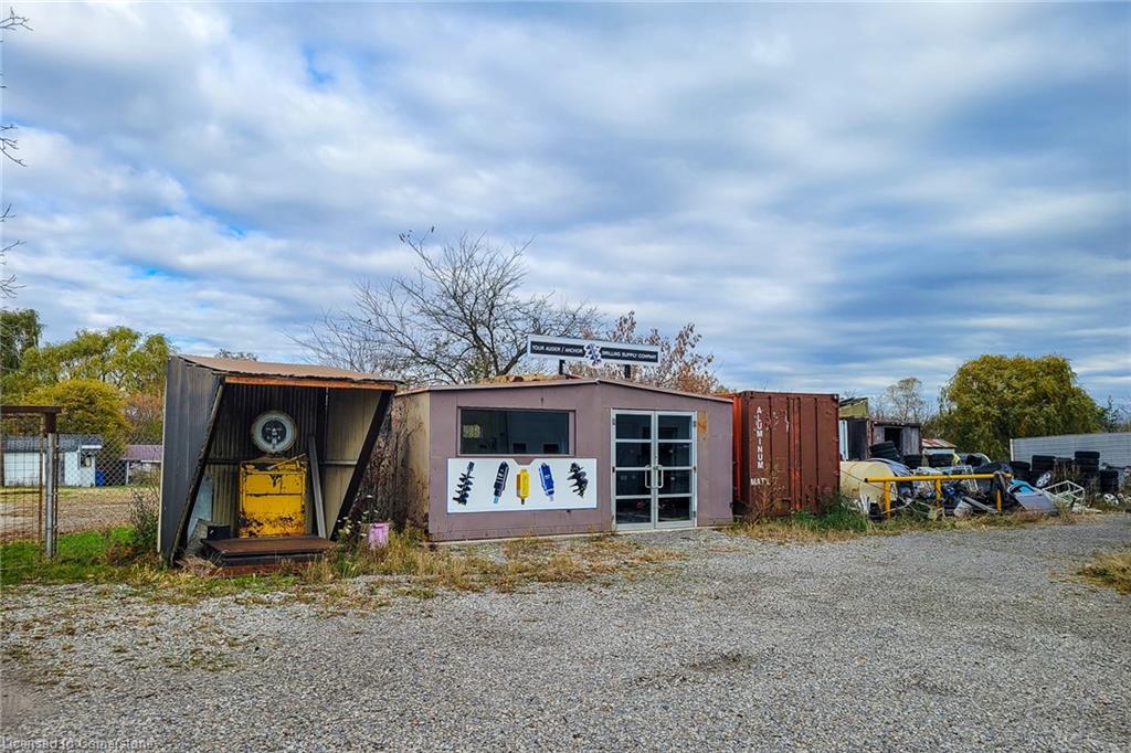 548 Junction Road Property Photo 6