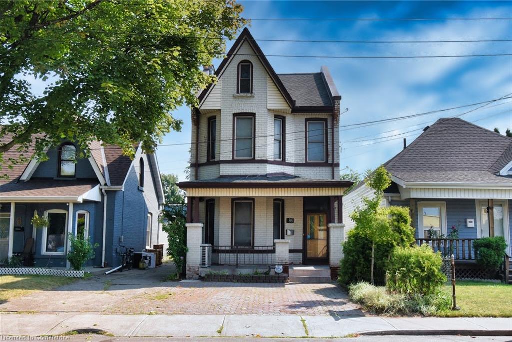 Hwcdsb: Bernie Custissecondaryhw Real Estate Listings Main Image