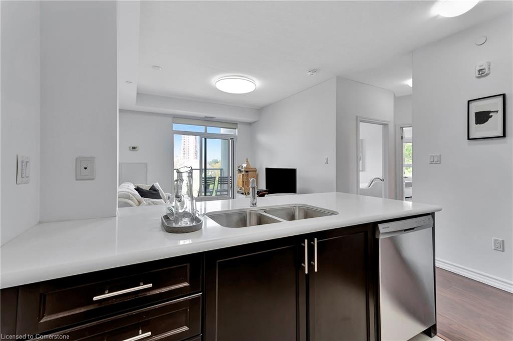 322-125 Shoreview Place Property Photo 10