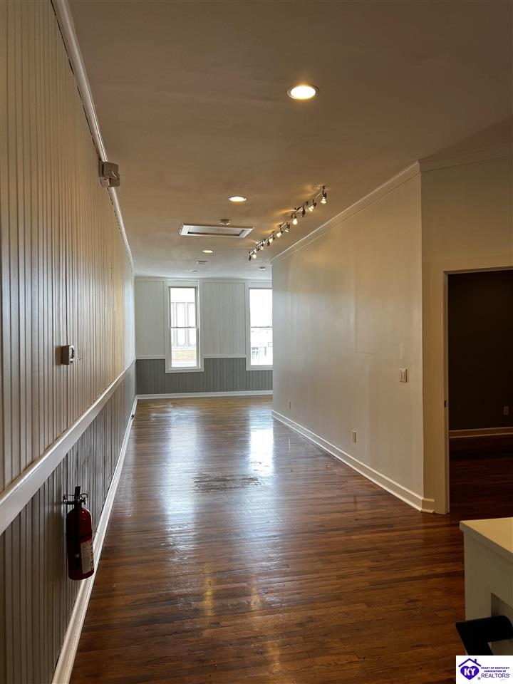 130 E Main Street Property Photo 23