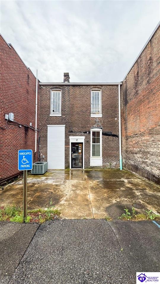 117 E Main Street Property Photo 14
