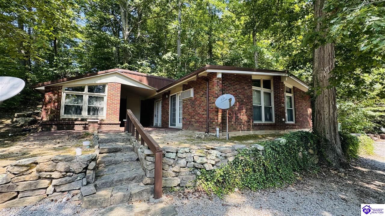 535 S River Bend Road Property Photo 1
