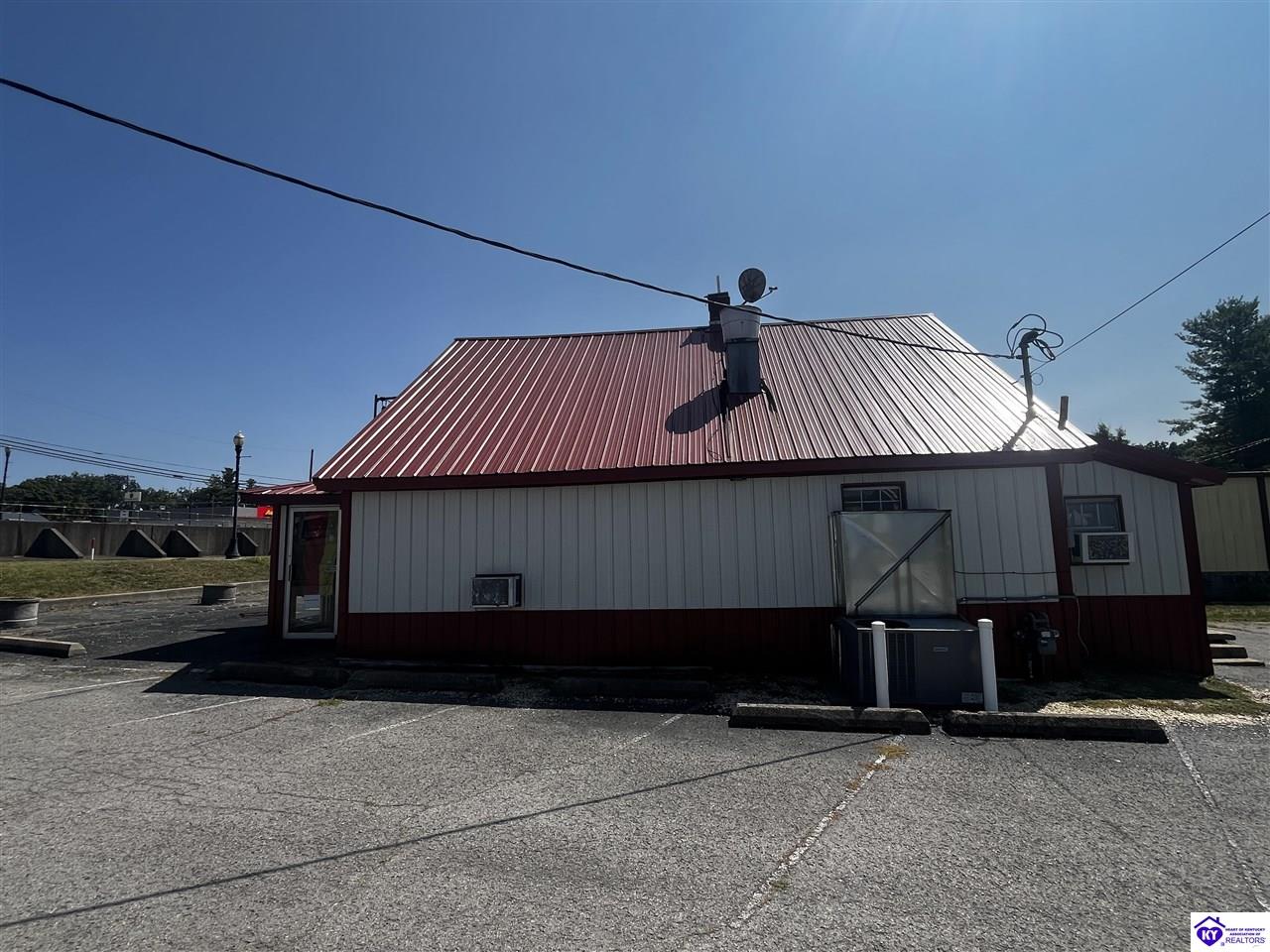 451 N Wilson Road Property Photo 4