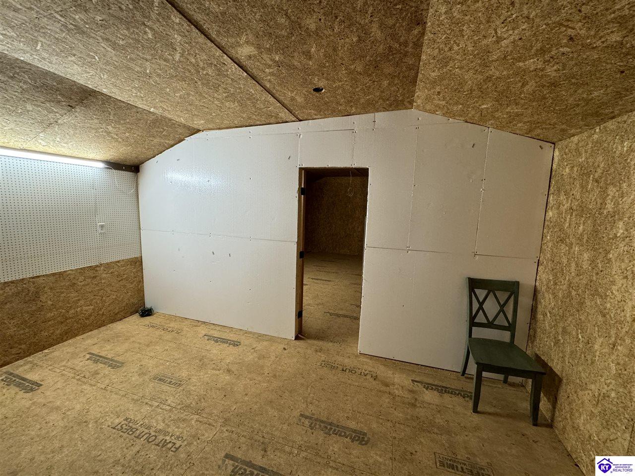 945 Dewitt Road Property Photo 15