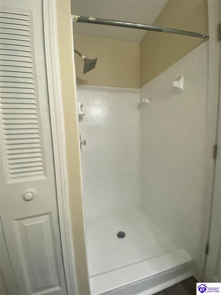 1433 Crestview Drive Property Photo 18