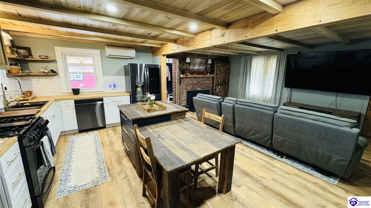 2313 Bowling Green Road Property Photo 28