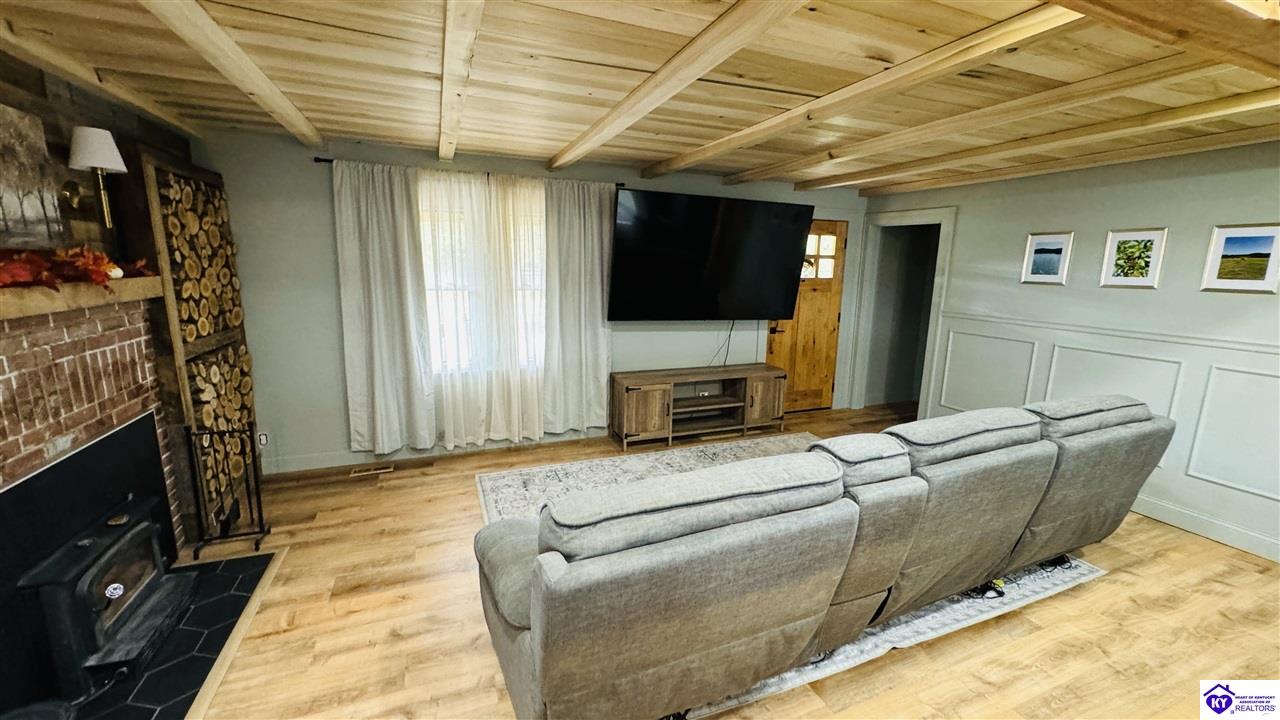 2313 Bowling Green Road Property Photo 31