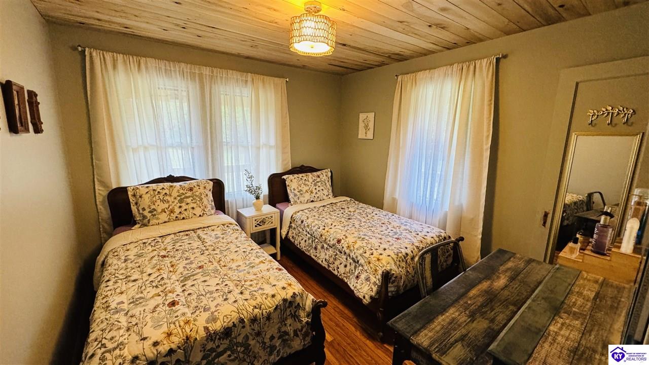 2313 Bowling Green Road Property Photo 40