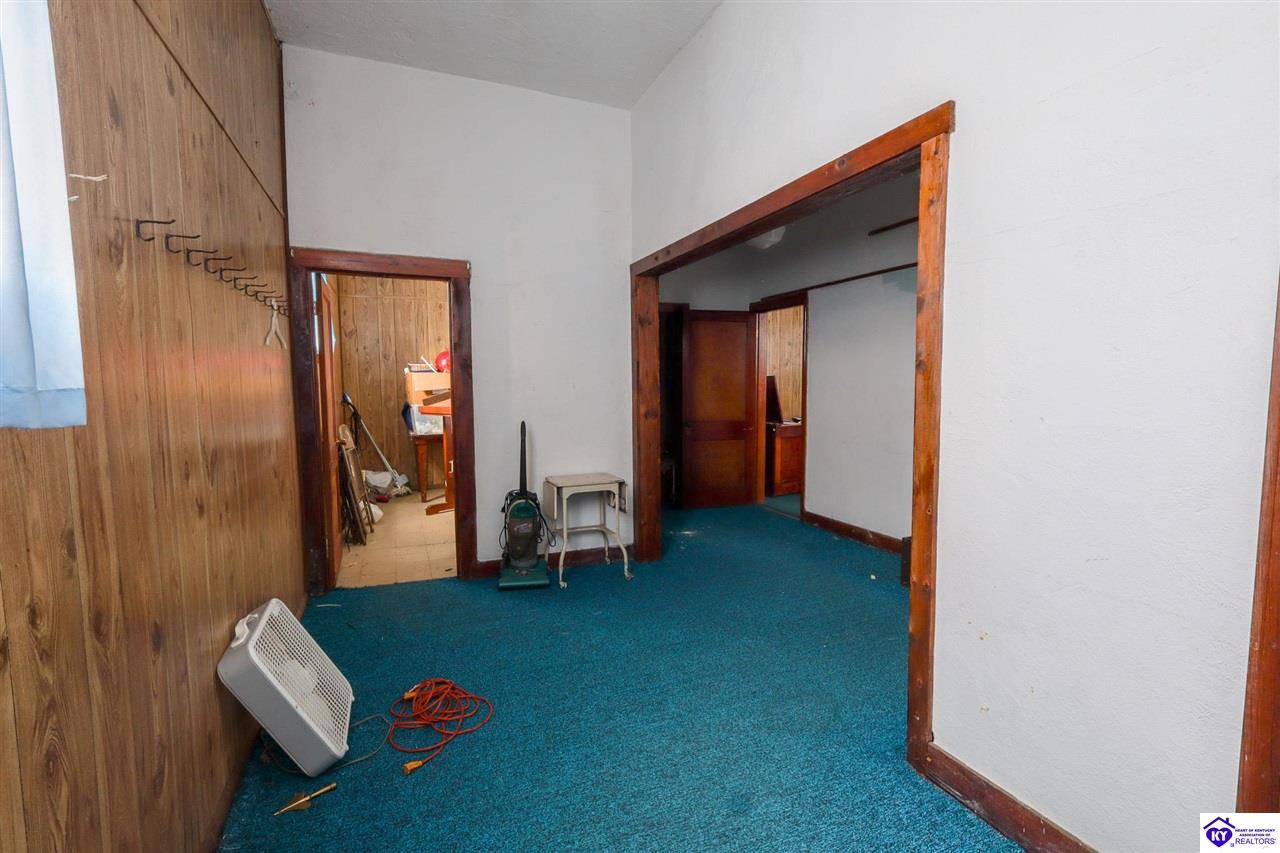 7520 North Dixie Hwy Property Photo 6